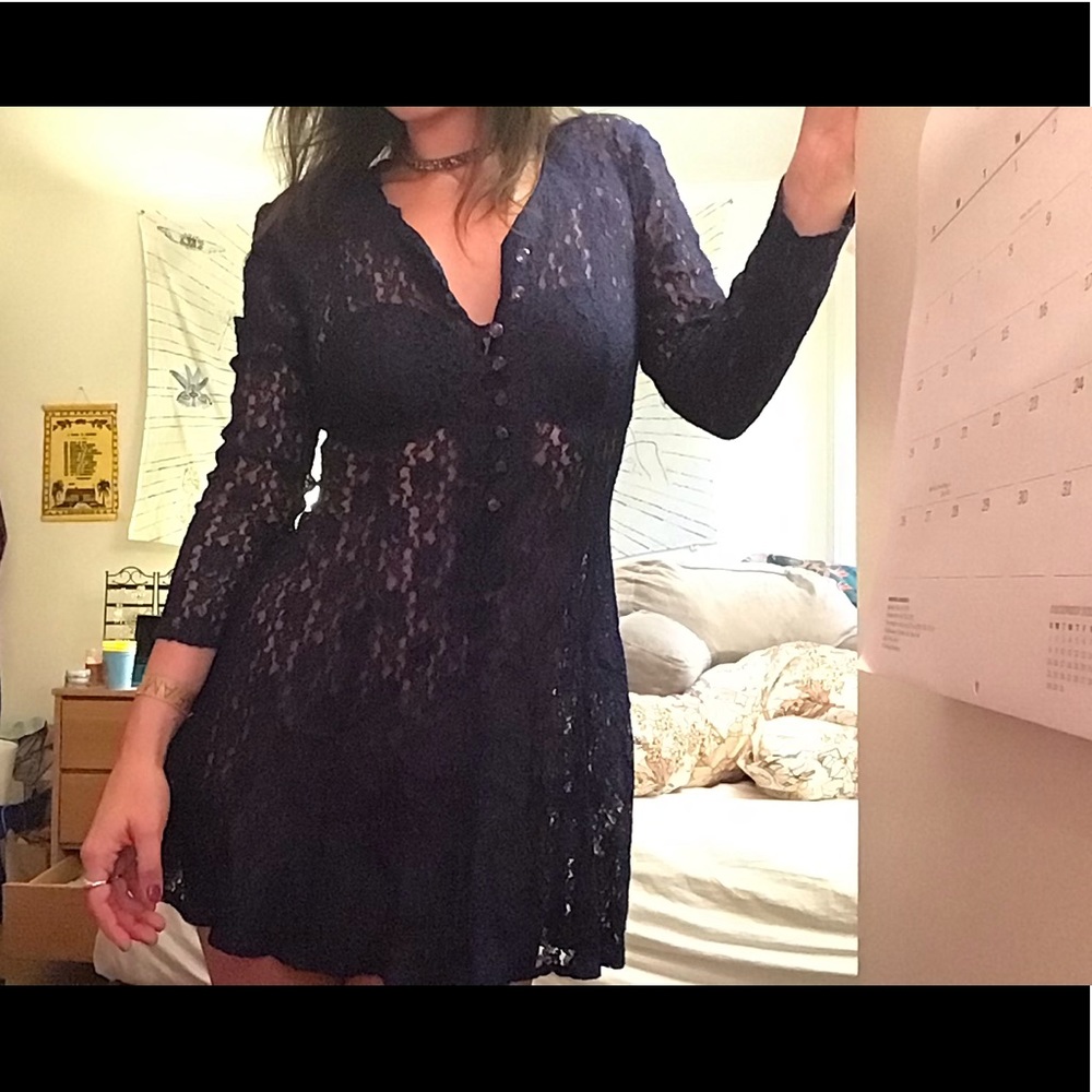 Blue lace long sleeve dress